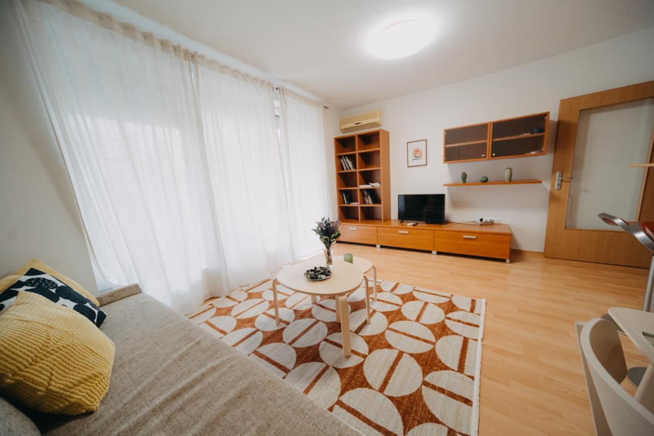 Orangehomes One Bedroom Art Apartment ブダペスト エクステリア 写真